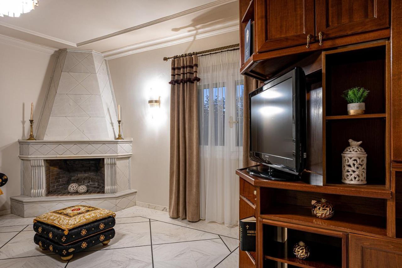 Aigli Villa Áyios Kírikos エクステリア 写真